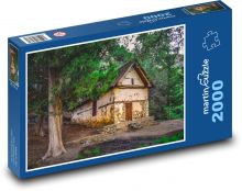 Starý dům - les, příroda Puzzle 2000 dílků - 90 x 60 cm
