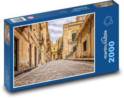 Historické centrum - ulice, město - Puzzle 2000 dílků, rozměr 90x60 cm