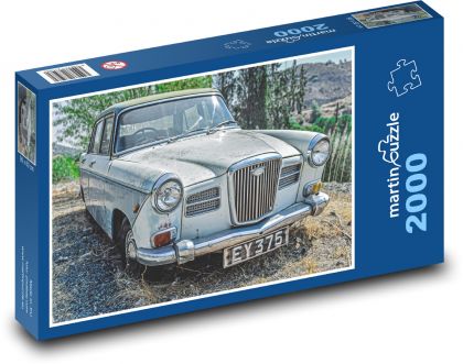 Opustené auto - autonehoda, retro - Puzzle 2000 dielikov, rozmer 90x60 cm 
