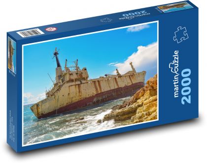 Vrak lodě - skalnaté pobřeží, moře - Puzzle 2000 dílků, rozměr 90x60 cm