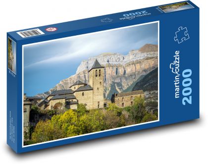 Obec - kostol, príroda - Puzzle 2000 dielikov, rozmer 90x60 cm 