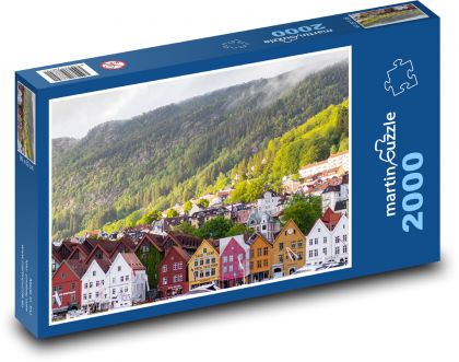 Norsko - hory, domy - Puzzle 2000 dílků, rozměr 90x60 cm