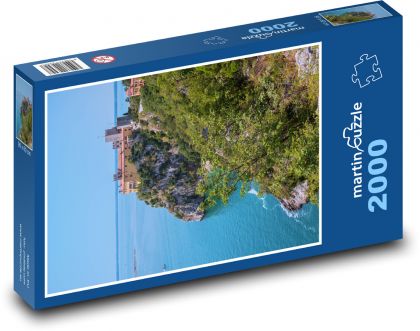 Hrad - ostrov, moře - Puzzle 2000 dílků, rozměr 90x60 cm
