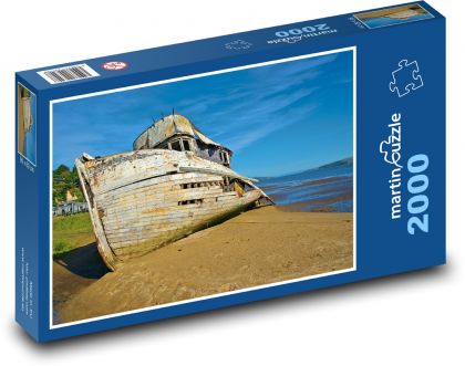 Loď - vrak, pobřeží - puzzle 2000 dílků