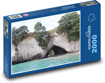 Skała - Nowa Zelandia, Morze - Puzzle 2000 elementów, rozmiar 90x60 cm