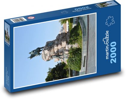Socha - Španielsko, Madrid - Puzzle 2000 dielikov, rozmer 90x60 cm 