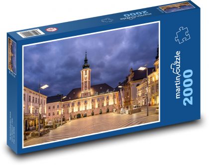 Town Hall - Lower Austria, square at night - Puzzle 2000 pieces, size 90x60 cm 
