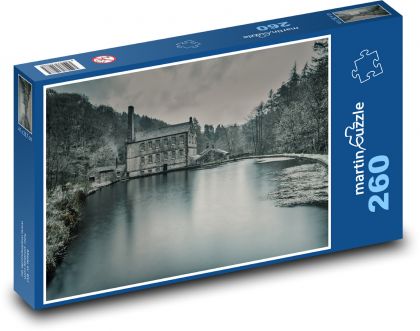 Pejzaż zimowy ze starym młynem - Puzzle 260 elementów, rozmiar 41x28,7 cm