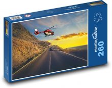 Vrtulník přistávající na silnicí Puzzle 260 dílků - 41 x 28,7 cm