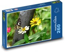 Motýl na květině Puzzle 260 dílků - 41 x 28,7 cm
