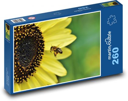 Zapylenie kwiatu - pszczoła, płatki - Puzzle 260 elementów, rozmiar 41x28,7 cm