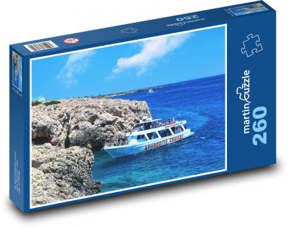 Loď pri pobreží - more, skaly - Puzzle 260 dielikov, rozmer 41x28,7 cm