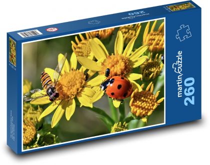 Slunéčko sedmitečné - včela, květina  - Puzzle 260 dílků, rozměr 41x28,7 cm