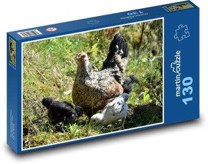 Kurčatá a malé kurčatá v tráve - Puzzle 130 dielikov, rozmer 28,7x20 cm 