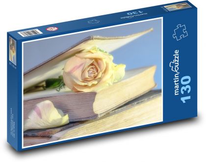 Bílá růže s knihou - puzzle 130 dílků