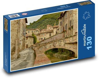 Włoska kamienna wioska Gubbio - Puzzle 130 elementów, rozmiar 28,7x20 cm