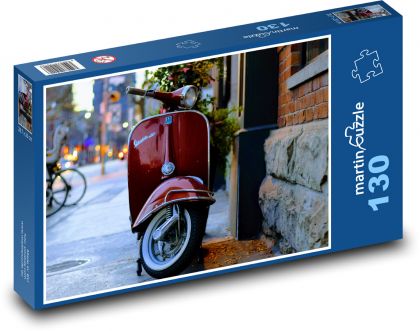 Červený skútr - Itálie - puzzle 130 dílků