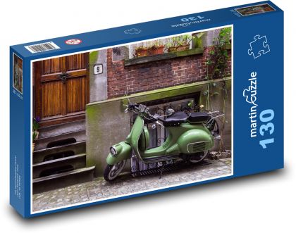 Scooter - Vespa, Taliansko - Puzzle 130 dielikov, rozmer 28,7x20 cm 