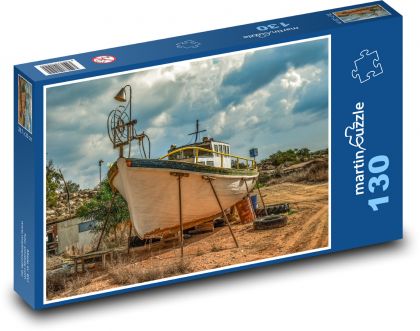 Rybářská loď na souši - puzzle 130 dílků