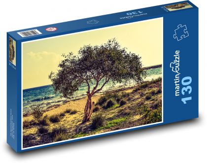 Osamocený strom na pobřeží - puzzle 130 dílků