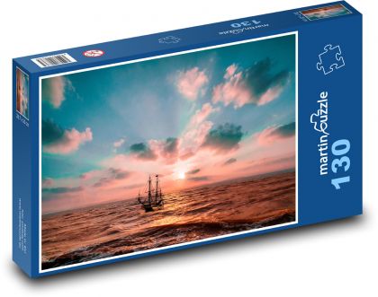 Lonely sailboat at sea - Puzzle 130 pieces, size 28.7x20 cm 