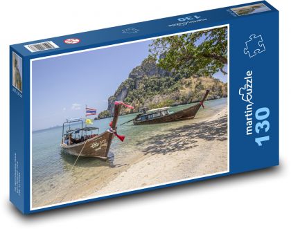 Łódź na plaży w Tajlandii - Puzzle 130 elementów, rozmiar 28,7x20 cm