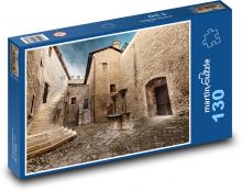 Hrad, nádvorie Puzzle 130 dielikov - 28,7 x 20 cm 