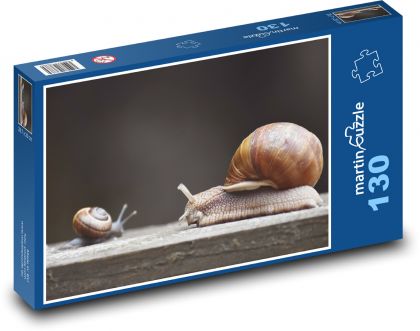 Crawling snails - Puzzle 130 pieces, size 28.7x20 cm 