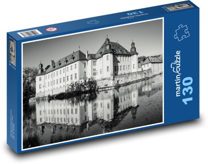 Vodní hrad - příkop, krajina - Puzzle 130 dílků, rozměr 28,7x20 cm