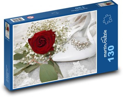 Svatební květina - růže, boty - Puzzle 130 dílků, rozměr 28,7x20 cm