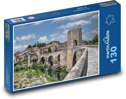 Středověká vesnice - most, řeka - Puzzle 130 dílků, rozměr 28,7x20 cm
