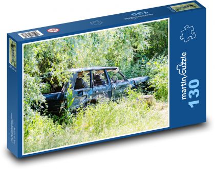 Opuštěné auto - vrak, šrot - puzzle 130 dílků