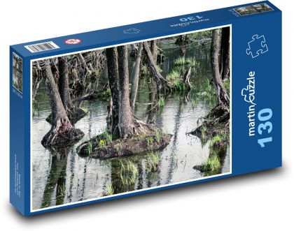 Stromy v lese - močiar, voda - Puzzle 130 dielikov, rozmer 28,7x20 cm 