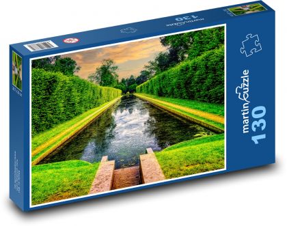 Atrium zámecké zahrady - živý plot, rybník - Puzzle 130 dílků, rozměr 28,7x20 cm