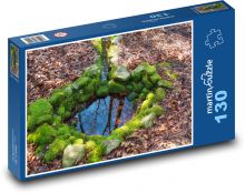 Studnia - woda, las Puzzle 130 elementów - 28,7x20 cm