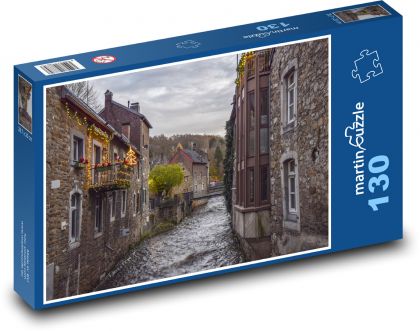 City - buildings, river - Puzzle 130 pieces, size 28.7x20 cm 