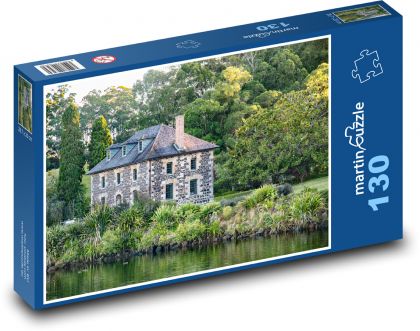 Oldest stone building - New Zealand, house - Puzzle 130 pieces, size 28.7x20 cm 
