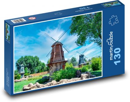 Větrný mlýn v parku - puzzle 130 dílků