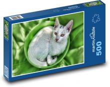White cat in leaves Puzzle of 500 pieces - 46 x 30 cm 