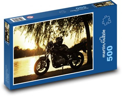 Zachód słońca z motocyklem Suzuki - Puzzle 500 elementów, rozmiar 46x30 cm