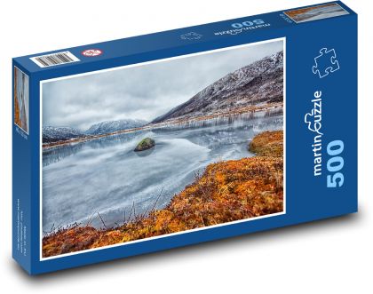 Zamarznięte jezioro w górach - Puzzle 500 elementów, rozmiar 46x30 cm