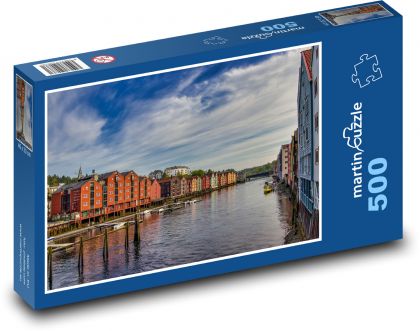 Norweskie miasto nad rzeką - Puzzle 500 elementów, rozmiar 46x30 cm