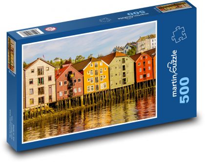 Norwegia – Trondheim, stare magazyny - Puzzle 500 elementów, rozmiar 46x30 cm