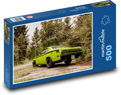 Zielony samochód sportowy retro - Puzzle 500 elementów, rozmiar 46x30 cm