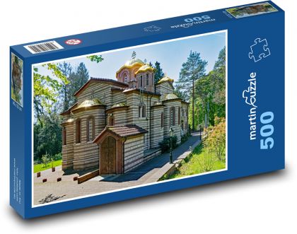 Frankfurt, kostel, park - Puzzle 500 dílků, rozměr 46x30 cm