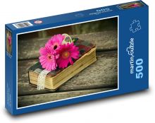 Gerbera - růžová květina, kniha Puzzle 500 - 46x30 cm