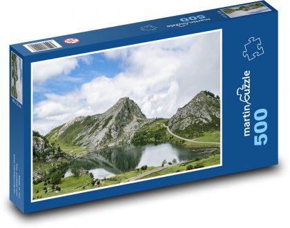Hora - jezero Cavadonga. Španělsko - Puzzle 500 dílků, rozměr 46x30 cm