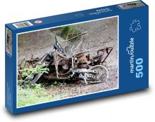Motocykl - vrak, opuštěný Puzzle 500 dílků - 46 x 30 cm