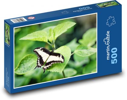 Otakárek - motyl, liść - Puzzle 500 elementów, rozmiar 46x30 cm