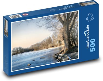 Zamrzlé jezero - stromy, voda  - Puzzle 500 dílků, rozměr 46x30 cm
